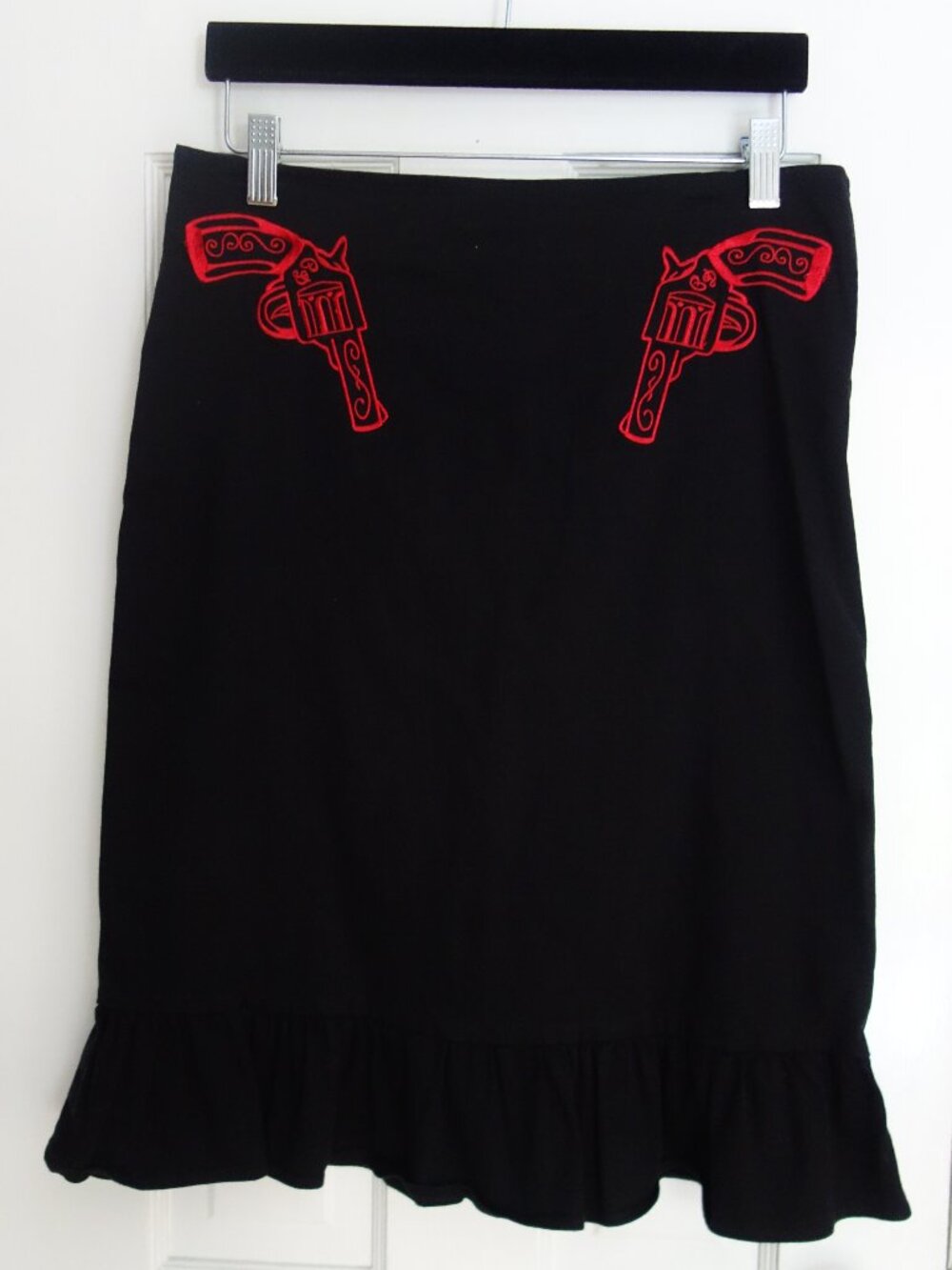 PAPER DOLL PROD. Black Ruffle Hem Skirt Embroidered Red Pistols Revolvers Guns M